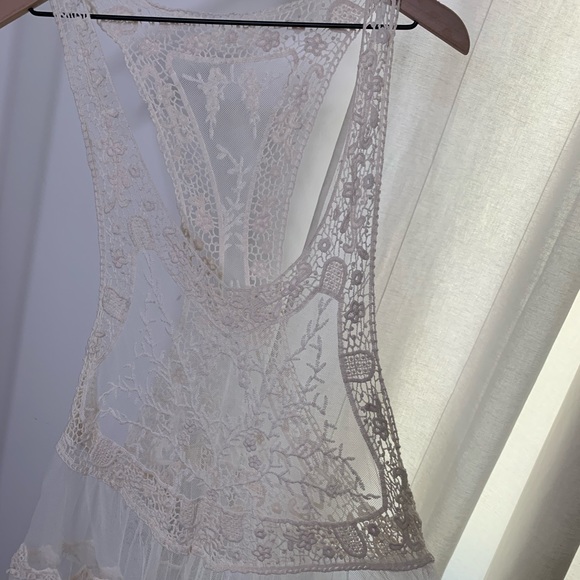 Beautiful Lace Overlay Tank / Swim Coverup - Picture 2 of 3